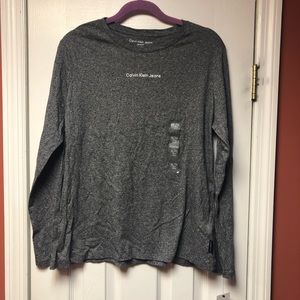 ****NWT**** Calvin Klein Crew Neck Long Sleeve T